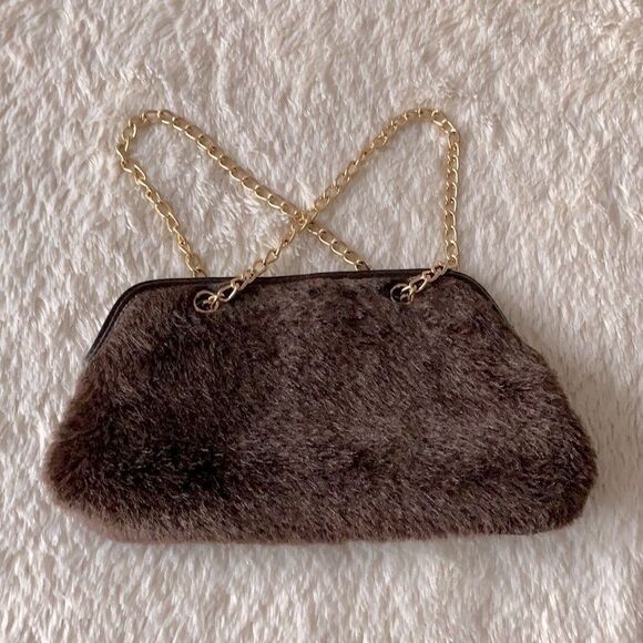 Victoria’s Secret fuzzy brown handbag with gold chain - Picture 7 of 16